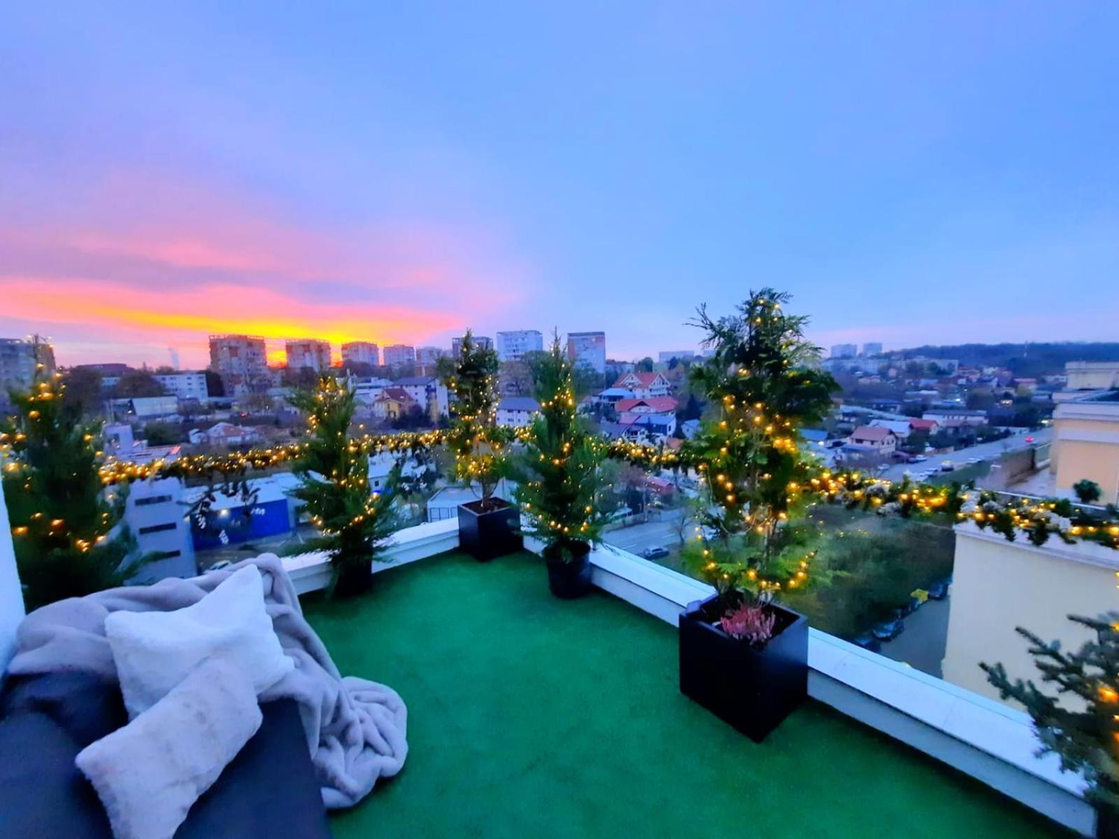 Penthouse Aeroport Iasi Apartment ภายนอก รูปภาพ