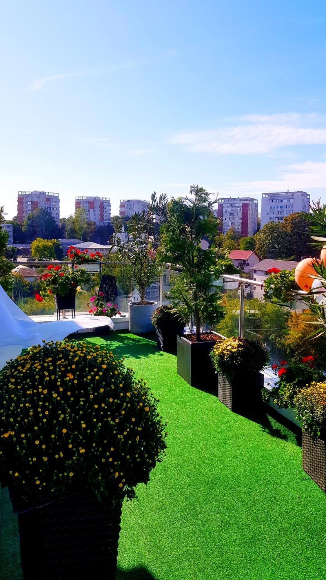 Penthouse Aeroport Iasi Apartment ภายนอก รูปภาพ